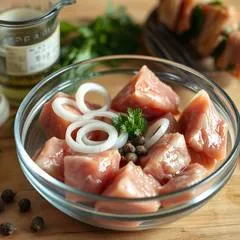 Маринад для шашлыка, который делает мясо мягким и сочным
