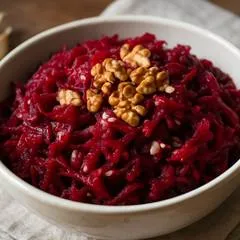 Свекольный салат с чесноком и грецкими орехами на каждый день